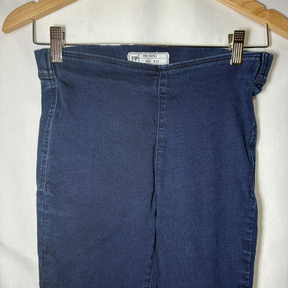 Free People High Rise Jegging Dark Wash Skinny Jeans Raw Hem Size 25 Blue Denim - Picture 6 of 6